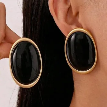 Balck gold earring